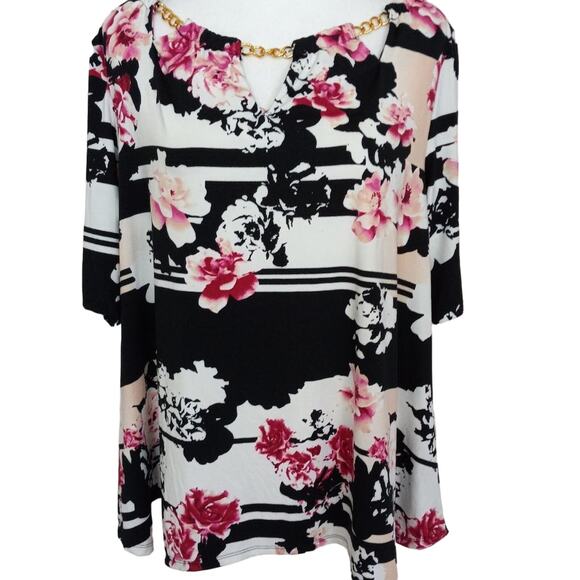 Robert Louis Chain Link Floral Top - Picture 1 of 7